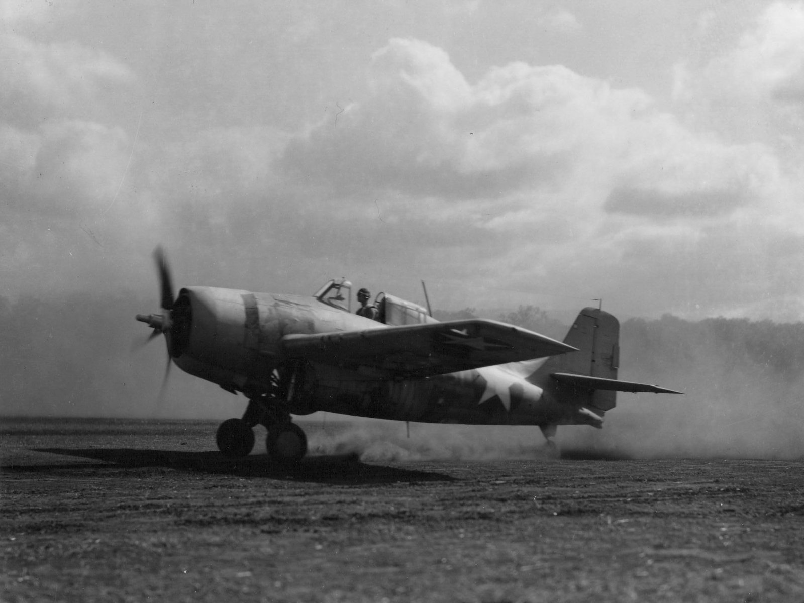 F4Fの迎撃発進
