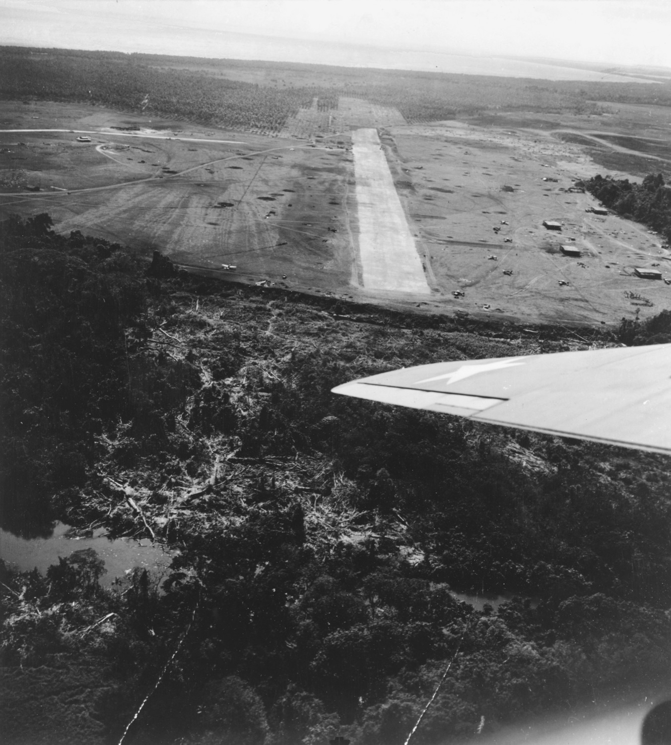 ガダルカナル島の飛行場（1942年8月）