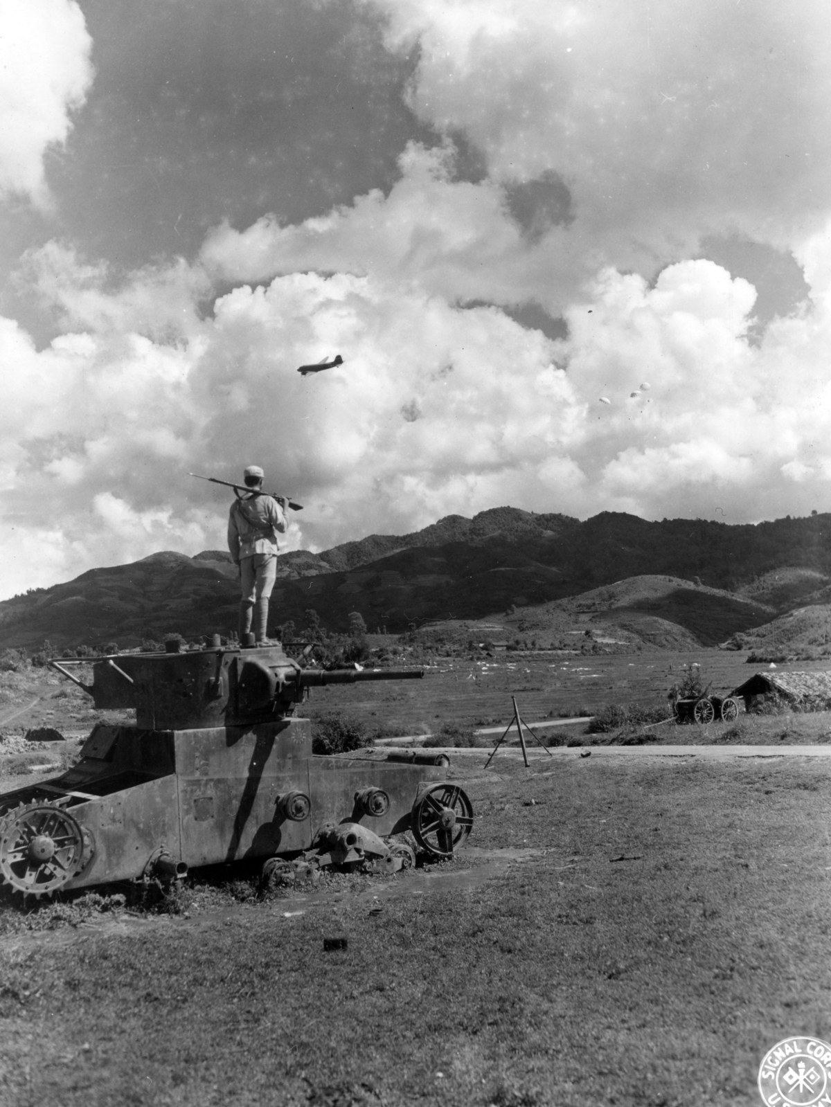 龍陵への空中投下（1944年）